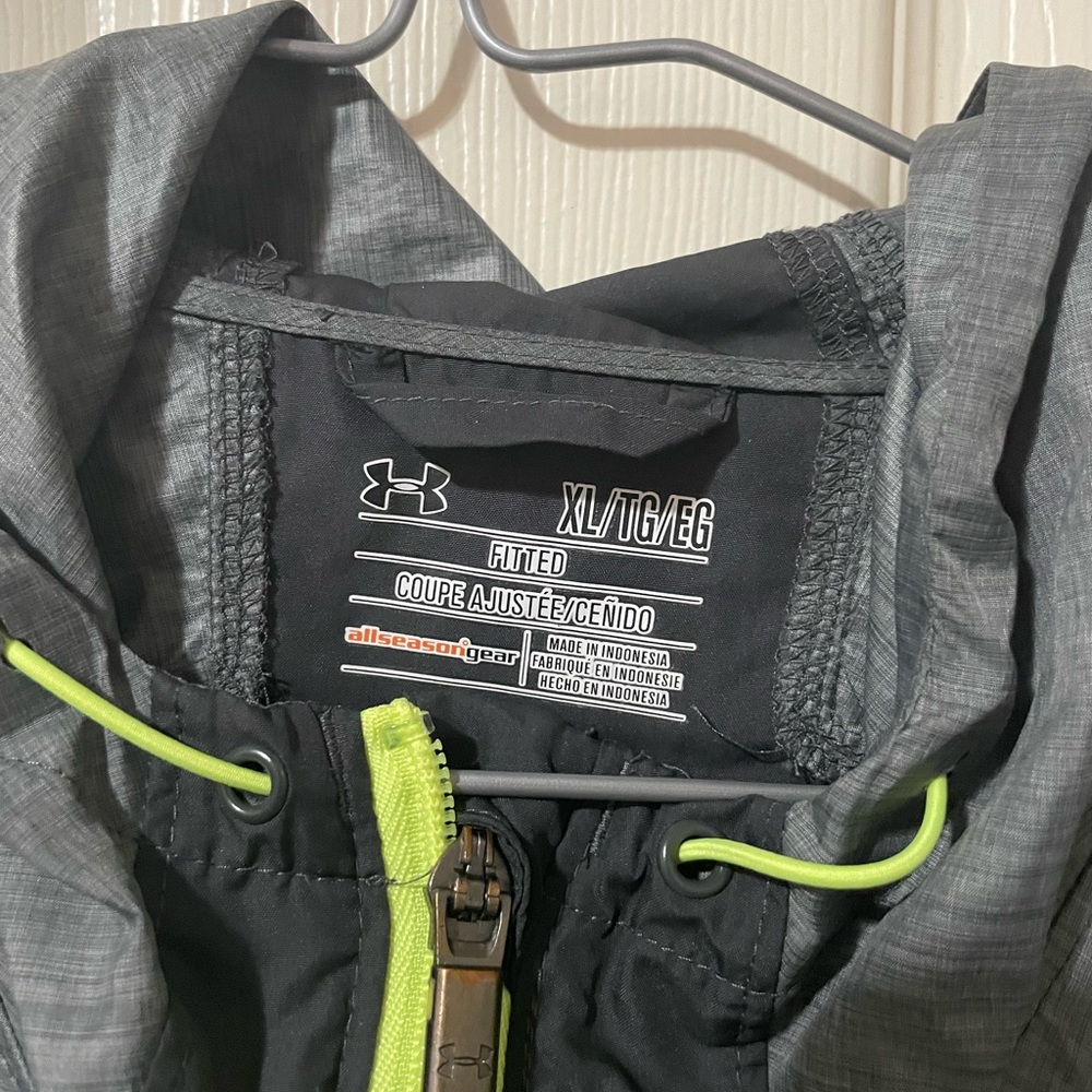 Under Armour wind breaker